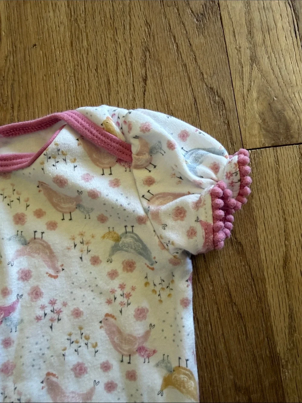 Rugged Bear Baby Girl Farmhouse Chicken Print Bodysuit Pink Pom Pom Trim 9-12Mon